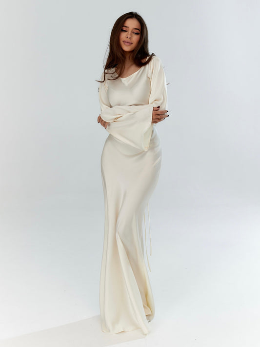 Venus | Luxurious Long-sleeved Maxi Dress